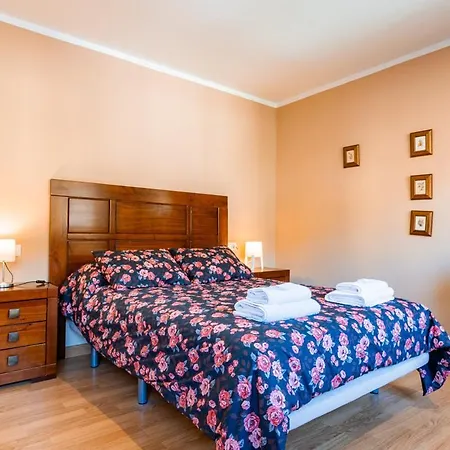 Apartamento Isabela Apartment *